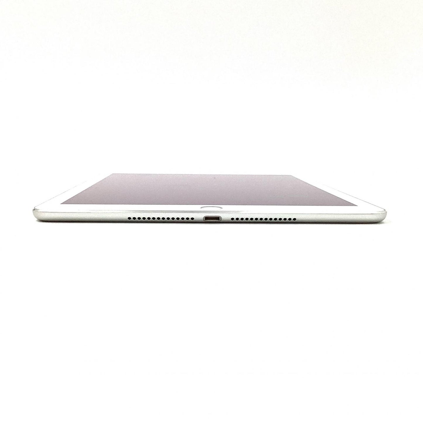 【全額返金保証】【最速発送】Apple iPad Air 9.7インチ 第2世代 16GB シルバー WiFi+Cellular docomo 白ロム 動作確認済