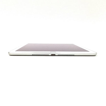 【全額返金保証】【最速発送】Apple iPad Air 9.7インチ 第2世代 16GB シルバー WiFi+Cellular docomo 白ロム 動作確認済