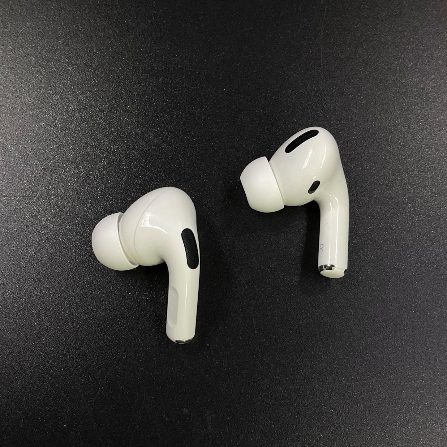 【全額返金保証】【最速発送】Apple AirPods Pro 1 with MagSafe Charging Case 動作確認済