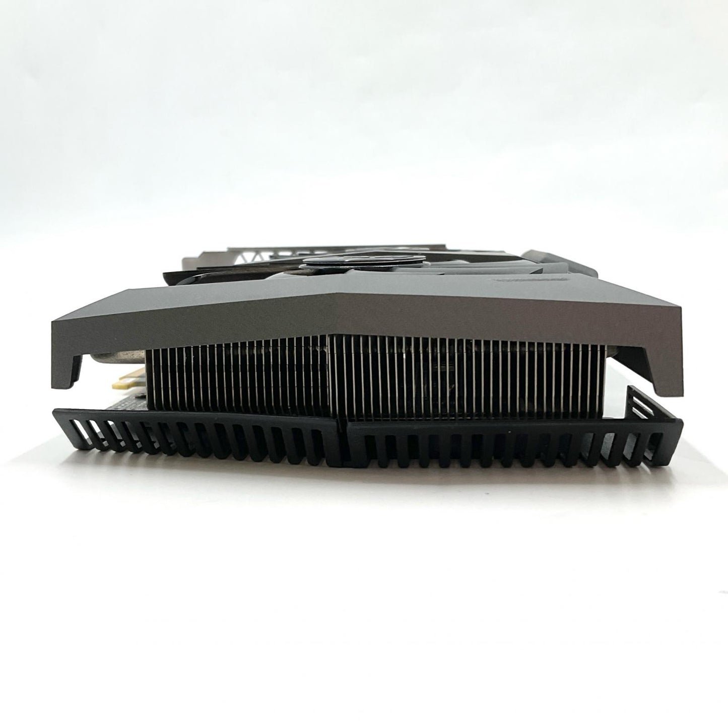 【最速発送】ZOTAC GeForce RTX 3070 8GB GDDR 6 HDMI/DP*3 ZT-A30700m-10B【難有】