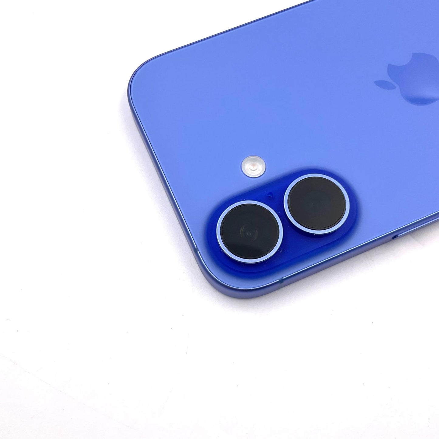 【全額返金保証】【最速発送】Apple iPhone iPhone 16 256GB ウルトラマリン SIMフリー 白ロム 超美品 動作確認済 91%