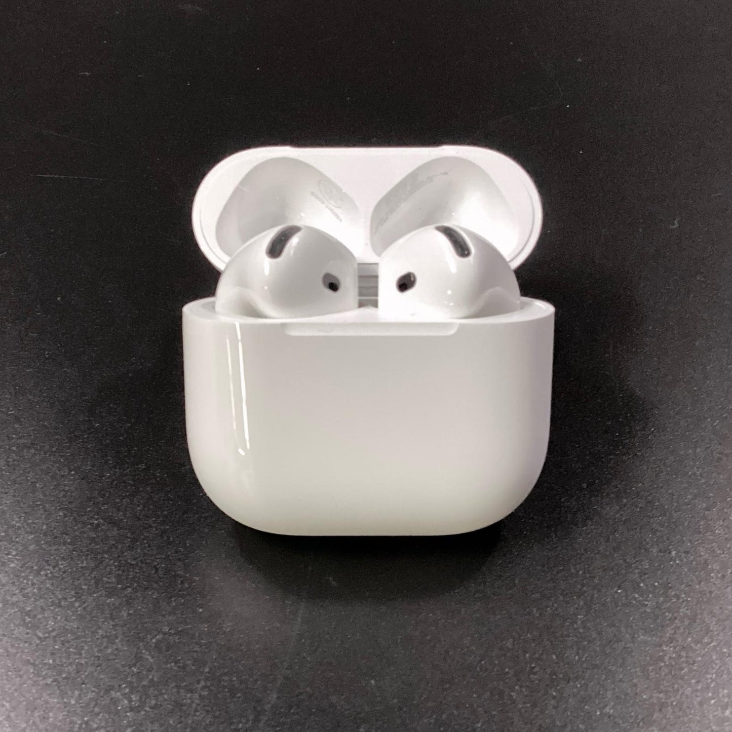 【全額返金保証】【最速発送】Apple AirPods 4（ANC） 美品 動作確認済