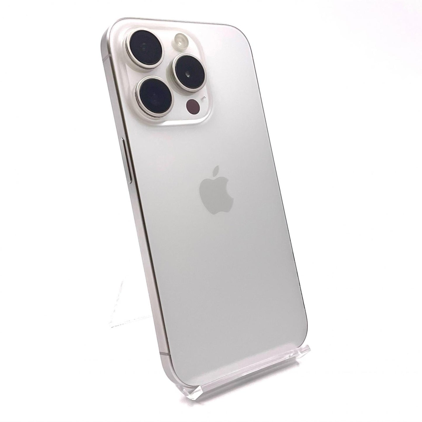【全額返金保証】【最速発送】Apple iPhone iPhone 15 Pro 256GB ホワイトチタニウム docomo SIMフリー 白ロム 動作確認済 86%