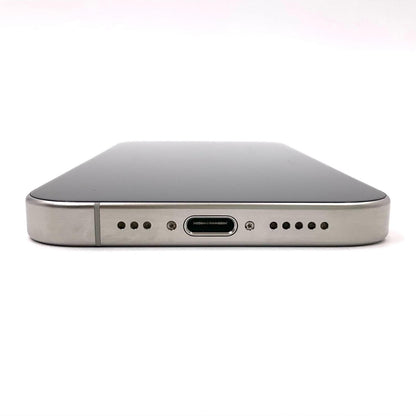 【全額返金保証】【最速発送】Apple iPhone iPhone 15 Pro 256GB ホワイトチタニウム docomo SIMフリー 白ロム 動作確認済 86%