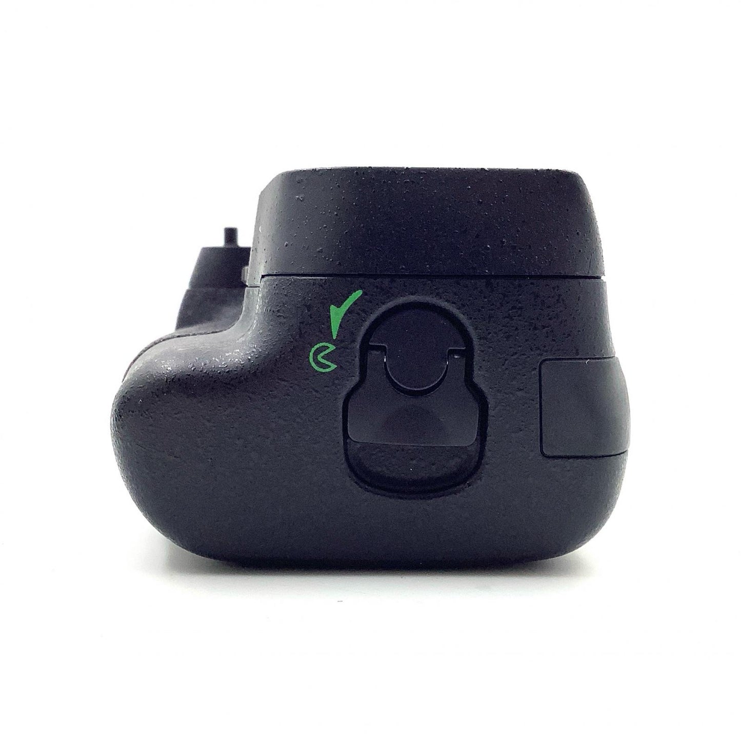 【全額返金保証】【最速発送】Nikon マルチパワーバッテリーパック MB-D17 美品 動作確認済