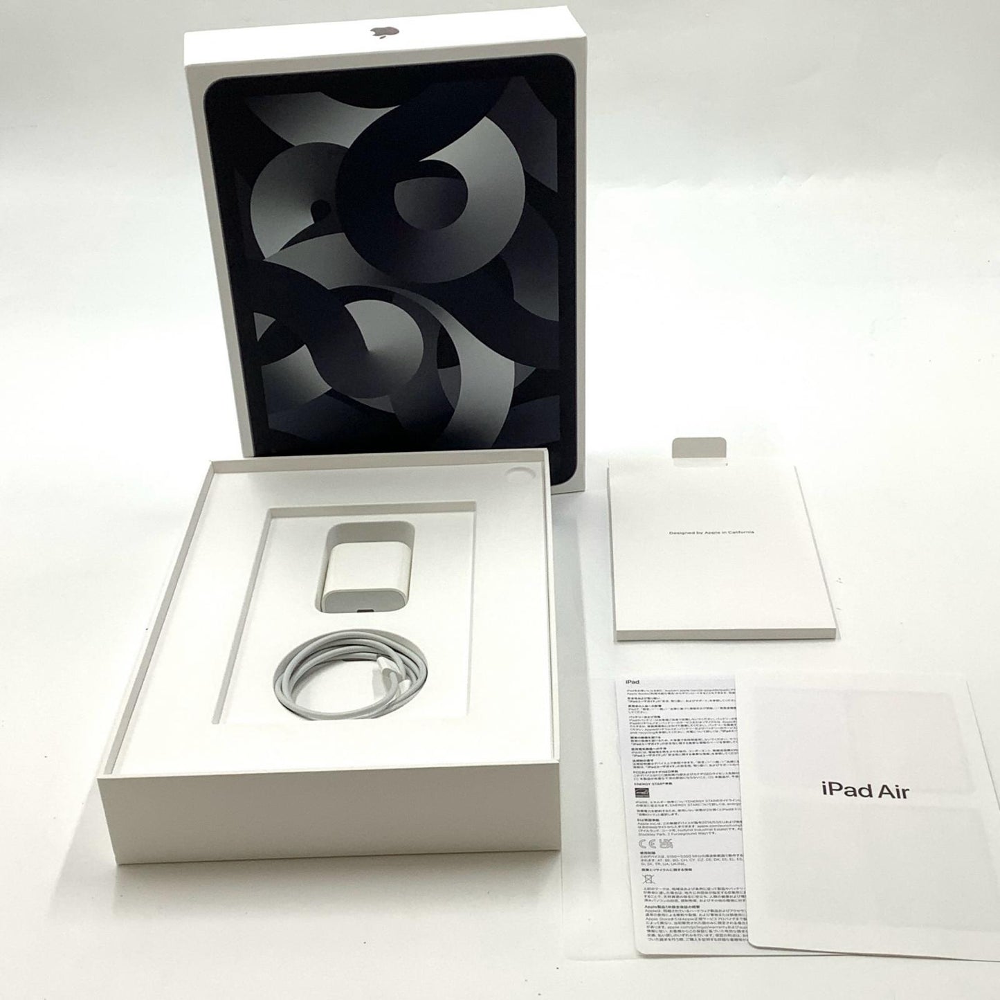 【全額返金保証】【最速発送】Apple iPad Air 10.9インチ 第5世代 64GB スペースグレイ Wi-Fi 超美品 動作確認済