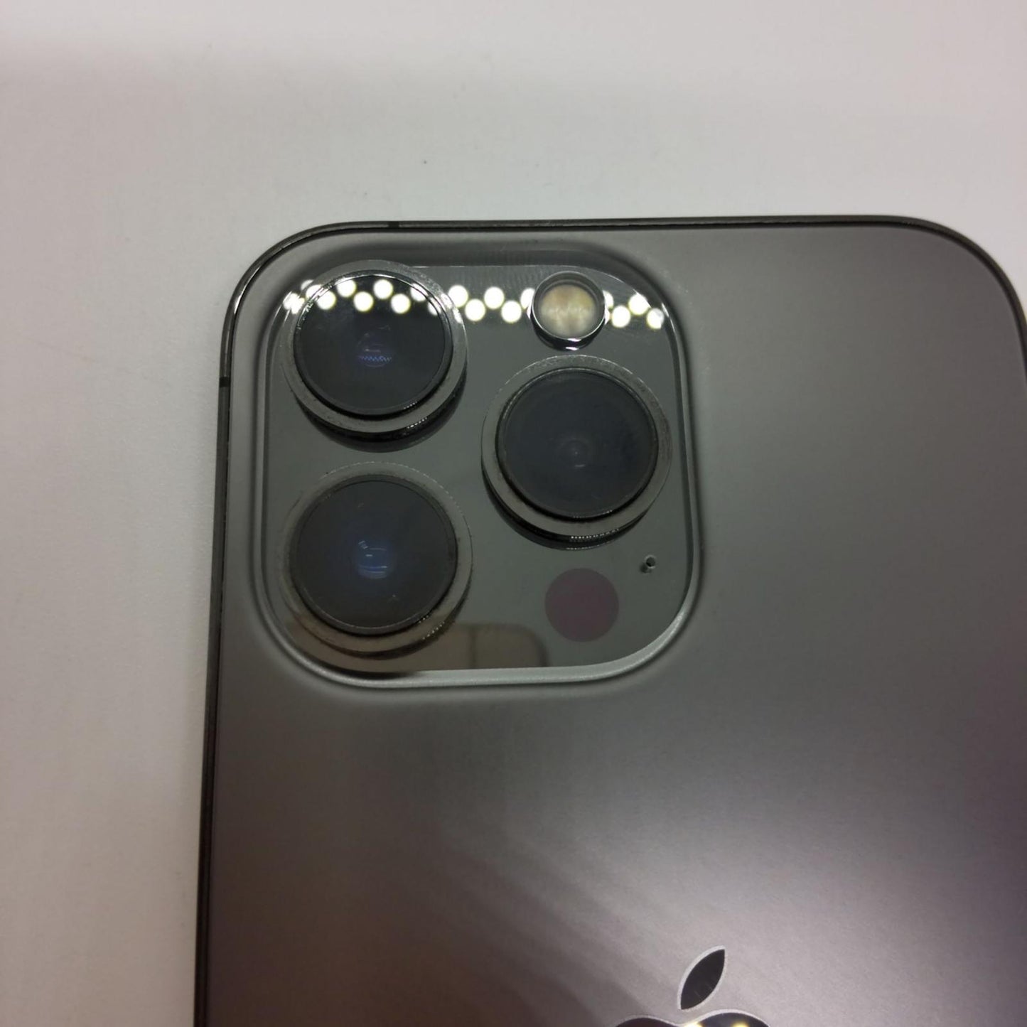 【全額返金保証】【最速発送】Apple iPhone iPhone 13 Pro 256GB グラファイト au SIMフリー 白ロム 動作確認済 83%