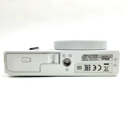 【全額返金保証】【最速発送】Nikon コンパクトデジタルカメラ COOLPIX P340 [ホワイト] 美品 動作確認済