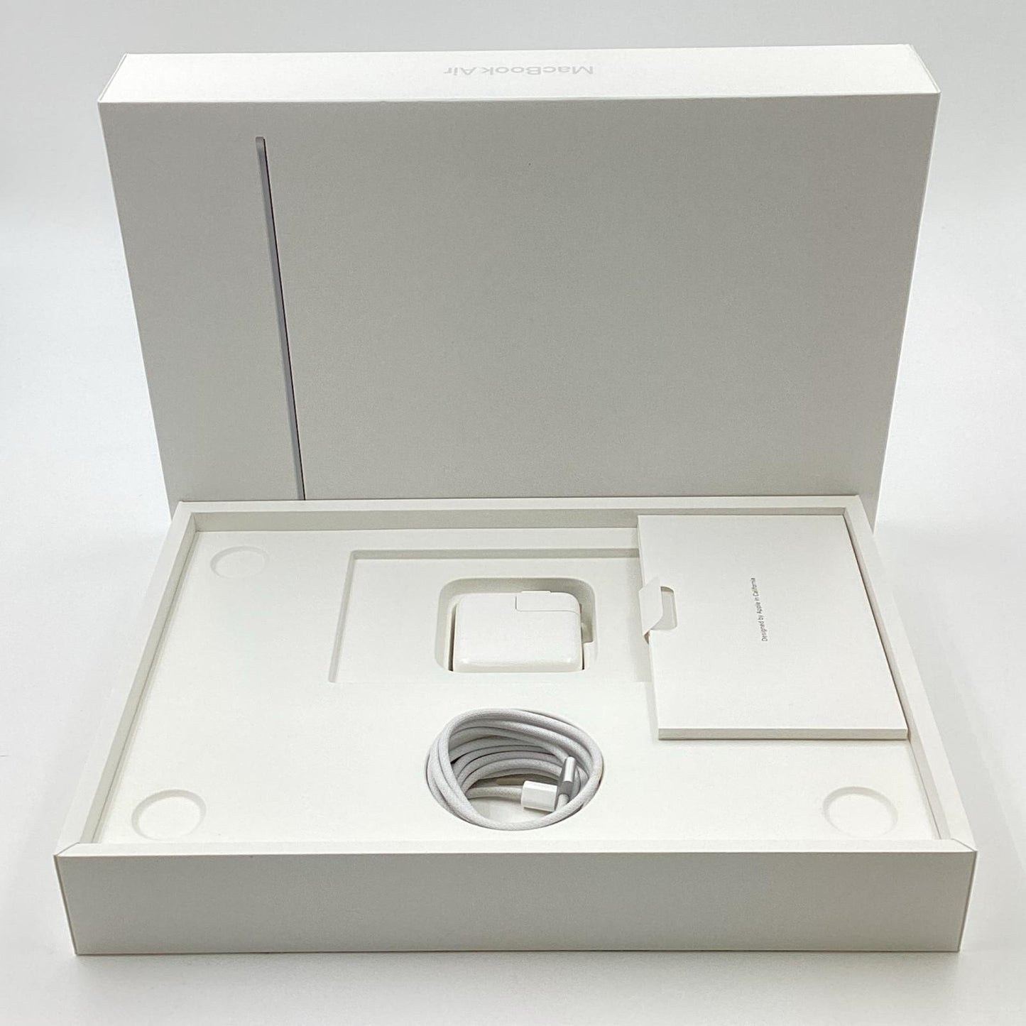 【全額返金保証】【最速発送】Apple MacBook Air 13インチ 2022 Apple M2 16GB SSD 256GB シルバー 100% 動作確認済