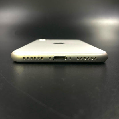 【全額返金保証】【最速発送】Apple iPhone iPhone SE（第3世代） 64GB スターライト docomo 白ロム 動作確認済 81%