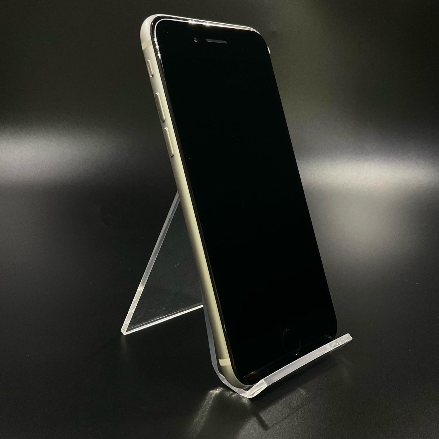 【全額返金保証】【最速発送】Apple iPhone iPhone SE（第3世代） 64GB スターライト docomo 白ロム 動作確認済 81%