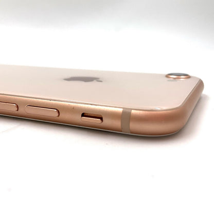 【全額返金保証】【最速発送】Apple iPhone iPhone 8 256GB ゴールド docomo 白ロム 動作確認済 79%