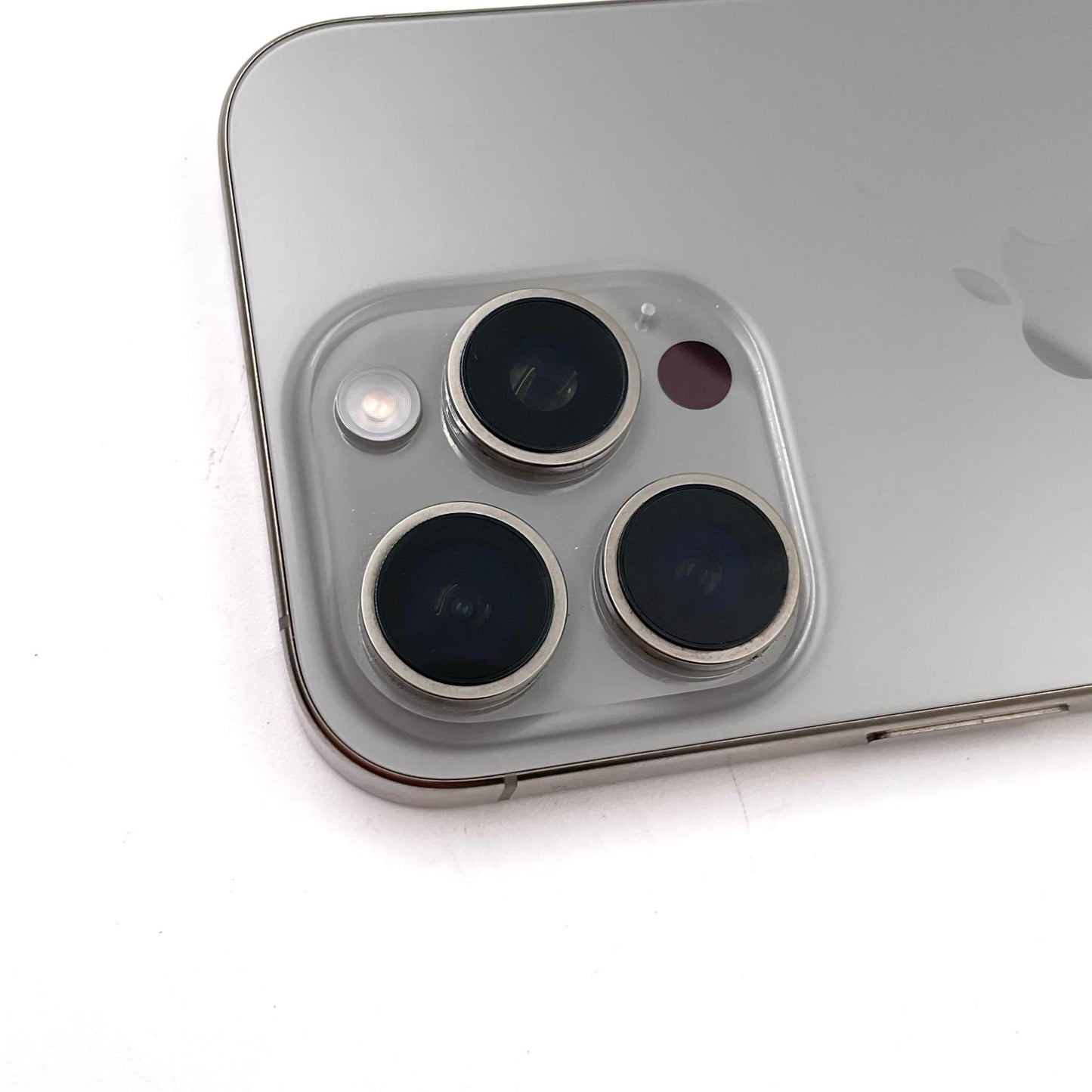 【全額返金保証】【最速発送】Apple iPhone iPhone 16 Pro 256GB ナチュラルチタニウム SIMフリー 白ロム 超美品 動作確認済 93%