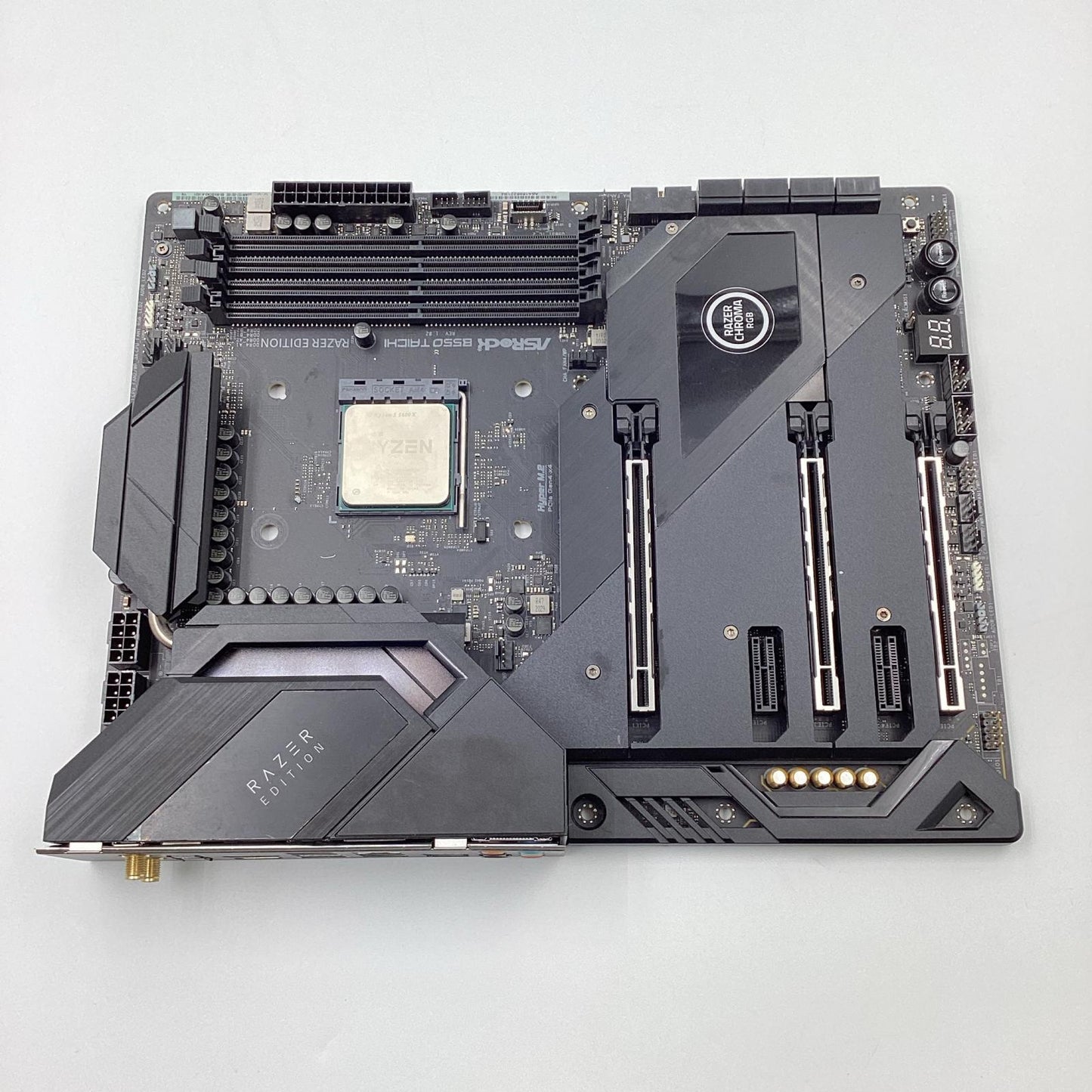 【全額返金保証】【最速発送】AMD CPU Ryzen 5 5600X + ASRock B550 TAICHI RAZER EDITION 動作確認済