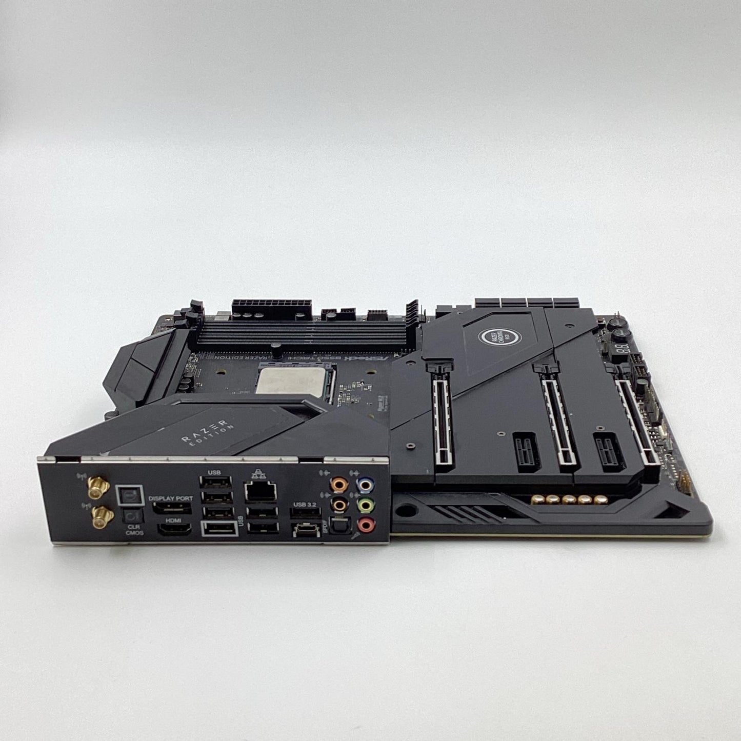 【全額返金保証】【最速発送】AMD CPU Ryzen 5 5600X + ASRock B550 TAICHI RAZER EDITION 動作確認済