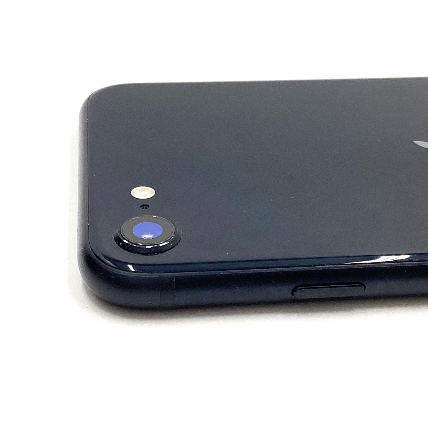 【全額返金保証】【最速発送】Apple iPhone iPhone SE（第3世代） 64GB ミッドナイト docomo 白ロム 動作確認済 68%
