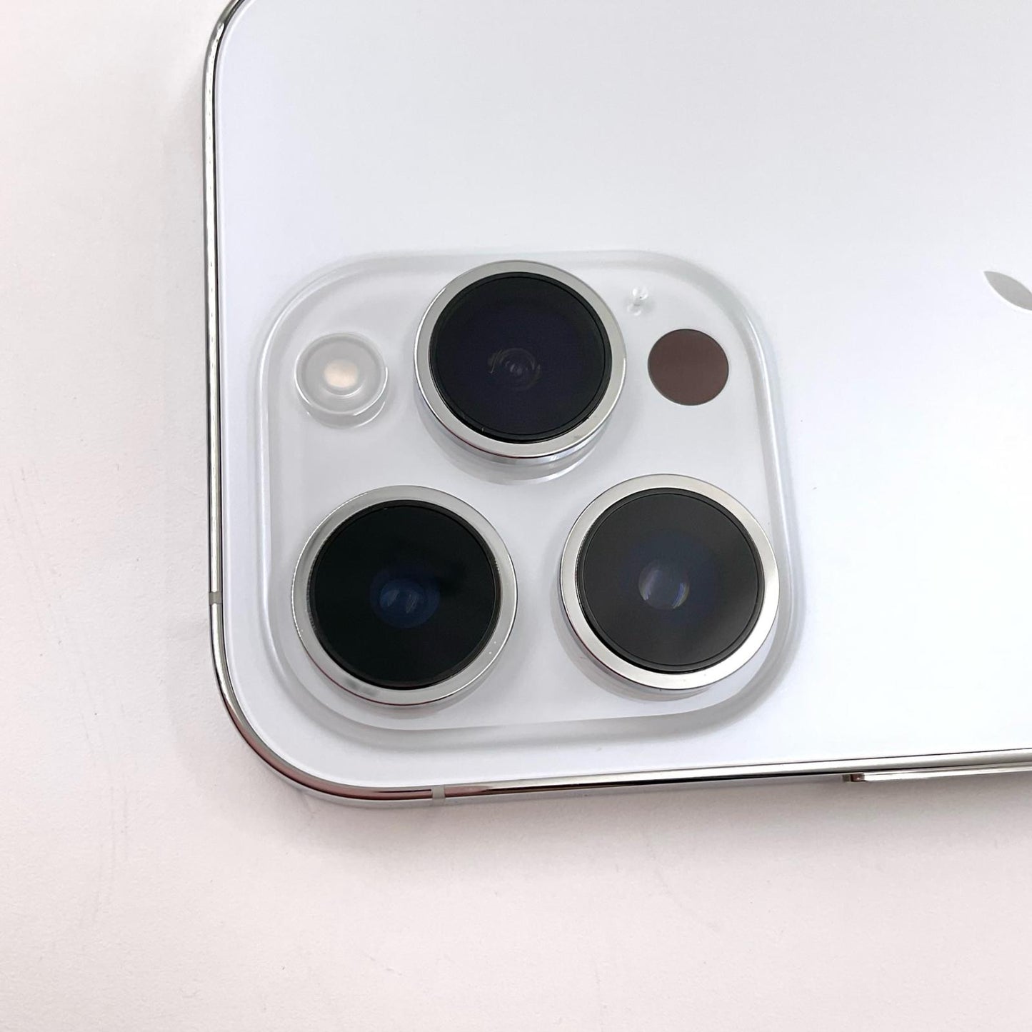 【全額返金保証】【最速発送】Apple iPhone iPhone 14 Pro 512GB シルバー au 動作確認済 80%