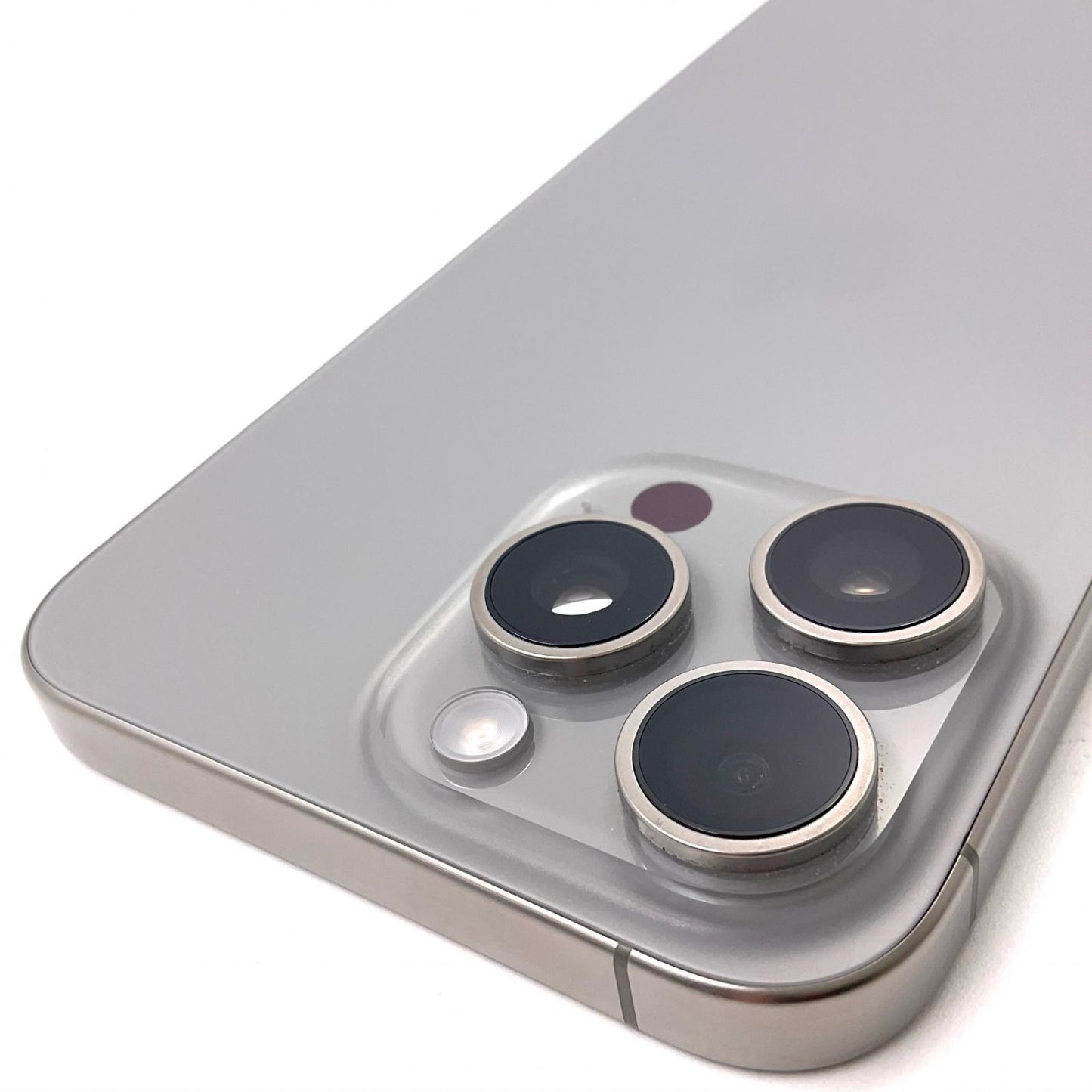 【全額返金保証】【最速発送】Apple iPhone iPhone 15 Pro Max 1TB ナチュラルチタニウム au 動作確認済 93%