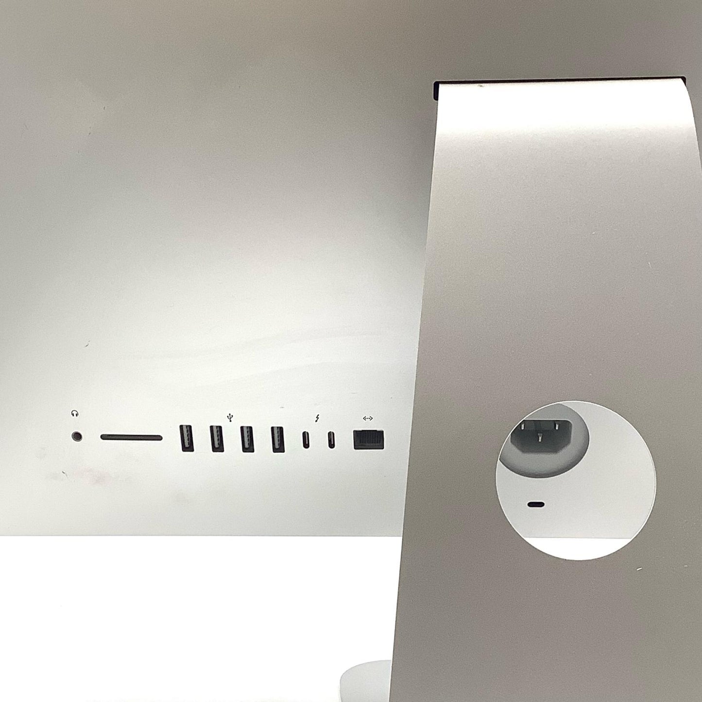 【全額返金保証】【最速発送】Apple iMac 21.5インチ Intel Core i5 16GB SSD 256GB シルバー 動作確認済