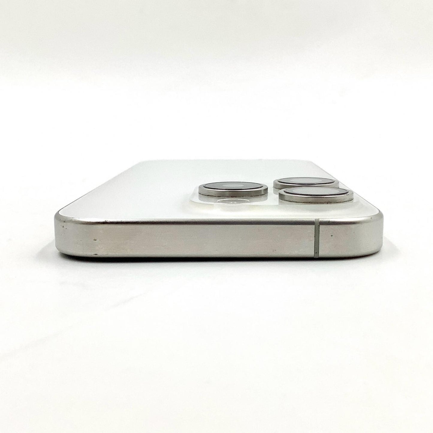 【全額返金保証】【最速発送】Apple iPhone iPhone 15 Pro 256GB ホワイトチタニウム SIMフリー 白ロム 動作確認済 86%