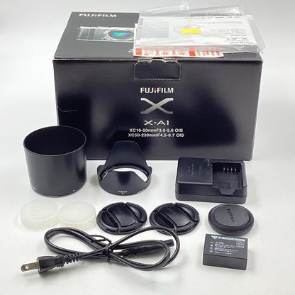 【全額返金保証】【最速発送】FUJIFILM デジタル一眼 FUJIFILM X-A1 ダブルズームレンズキット [レッド] 動作確認済