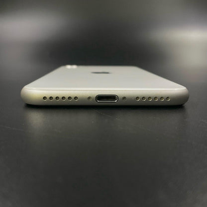 【全額返金保証】【最速発送】Apple iPhone iPhone SE（第3世代） 128GB スターライト SIMフリー 白ロム 動作確認済 82%