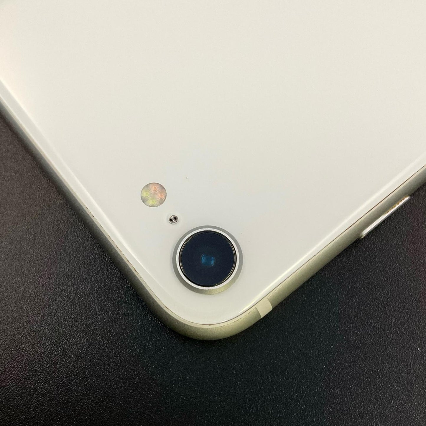 【全額返金保証】【最速発送】Apple iPhone iPhone SE（第2世代） 128GB ホワイト SIMフリー 白ロム 動作確認済 90%