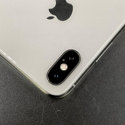 【全額返金保証】【最速発送】Apple iPhone iPhone X 256GB シルバー docomo 白ロム 動作確認済 76%