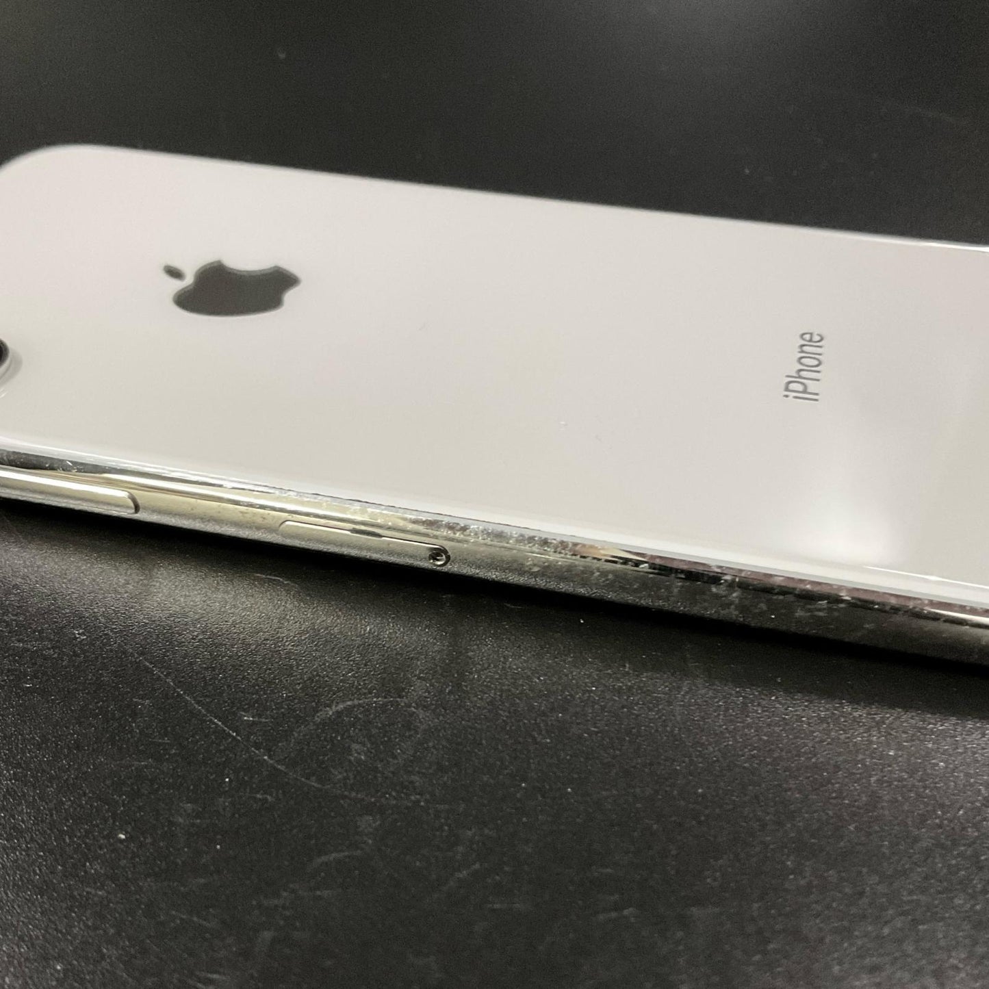 【全額返金保証】【最速発送】Apple iPhone iPhone X 256GB シルバー docomo 白ロム 動作確認済 76%