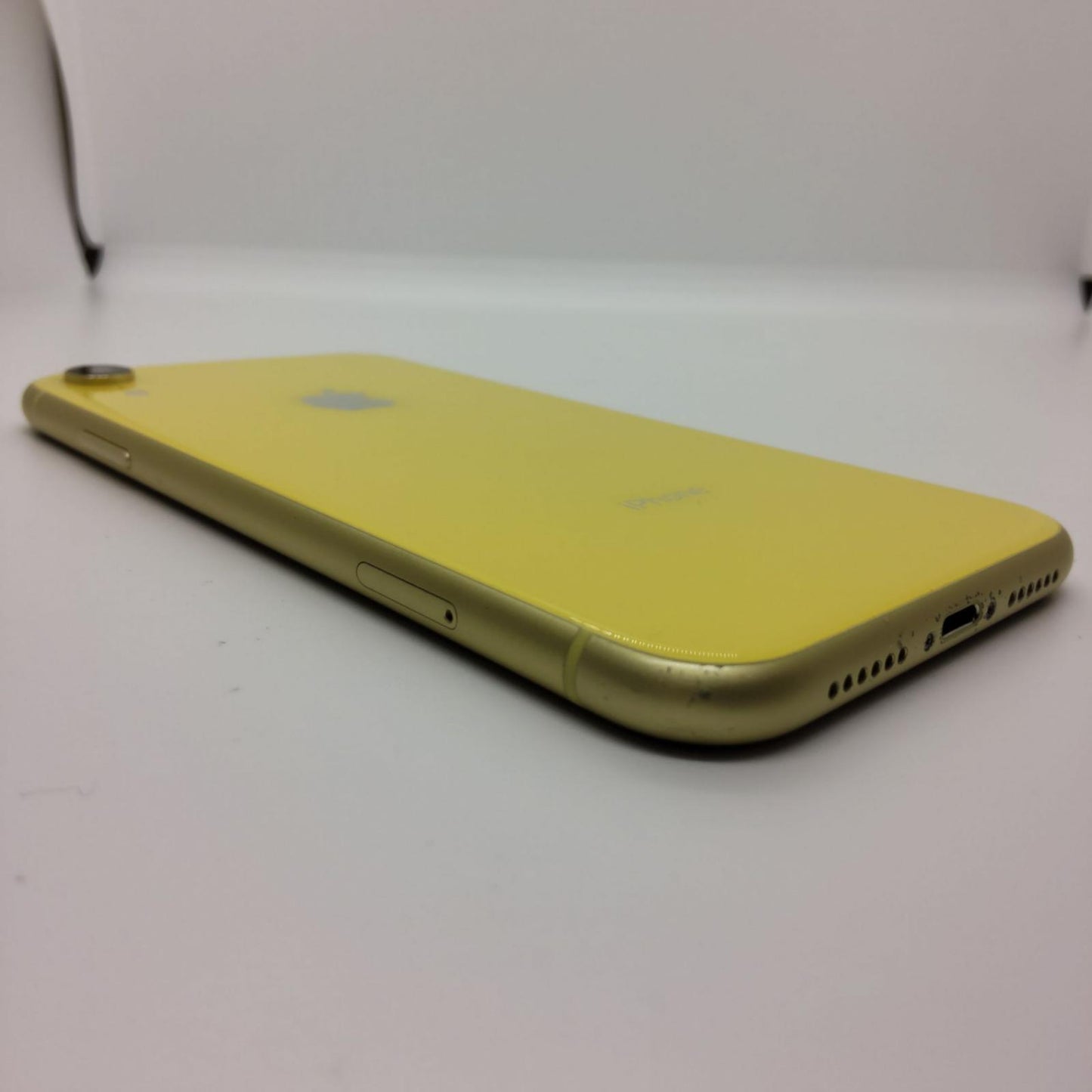 【全額返金保証】【最速発送】Apple iPhone iPhone XR 256GB イエロー SIMフリー 白ロム 動作確認済 74%