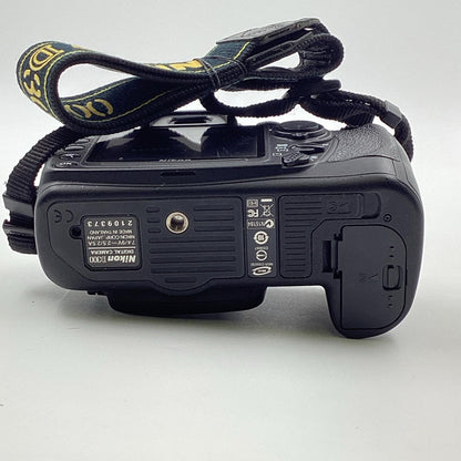 【最速発送】Nikon デジタル一眼 D300 ボディ ブラック【難有】
