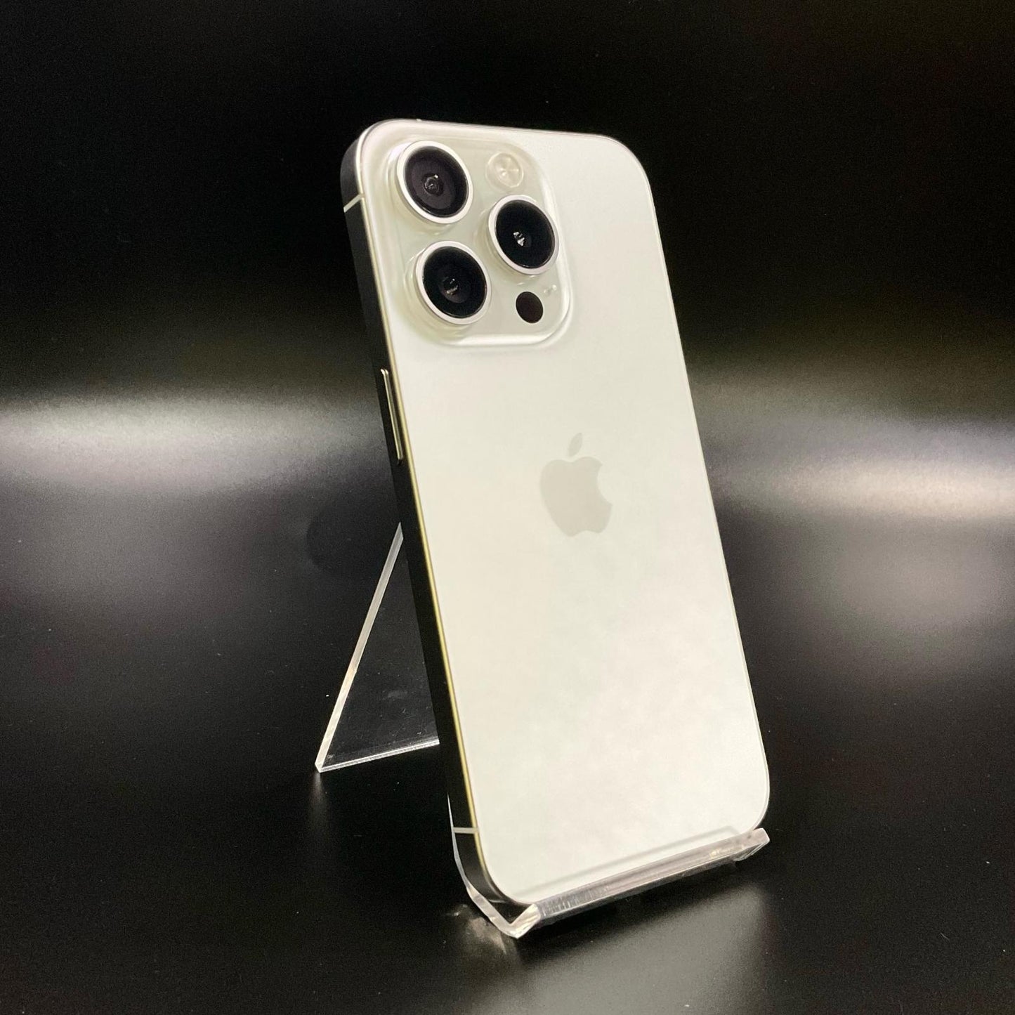 【全額返金保証】【最速発送】Apple iPhone iPhone 15 Pro 256GB ホワイトチタニウム SIMフリー 白ロム 美品 動作確認済 88%