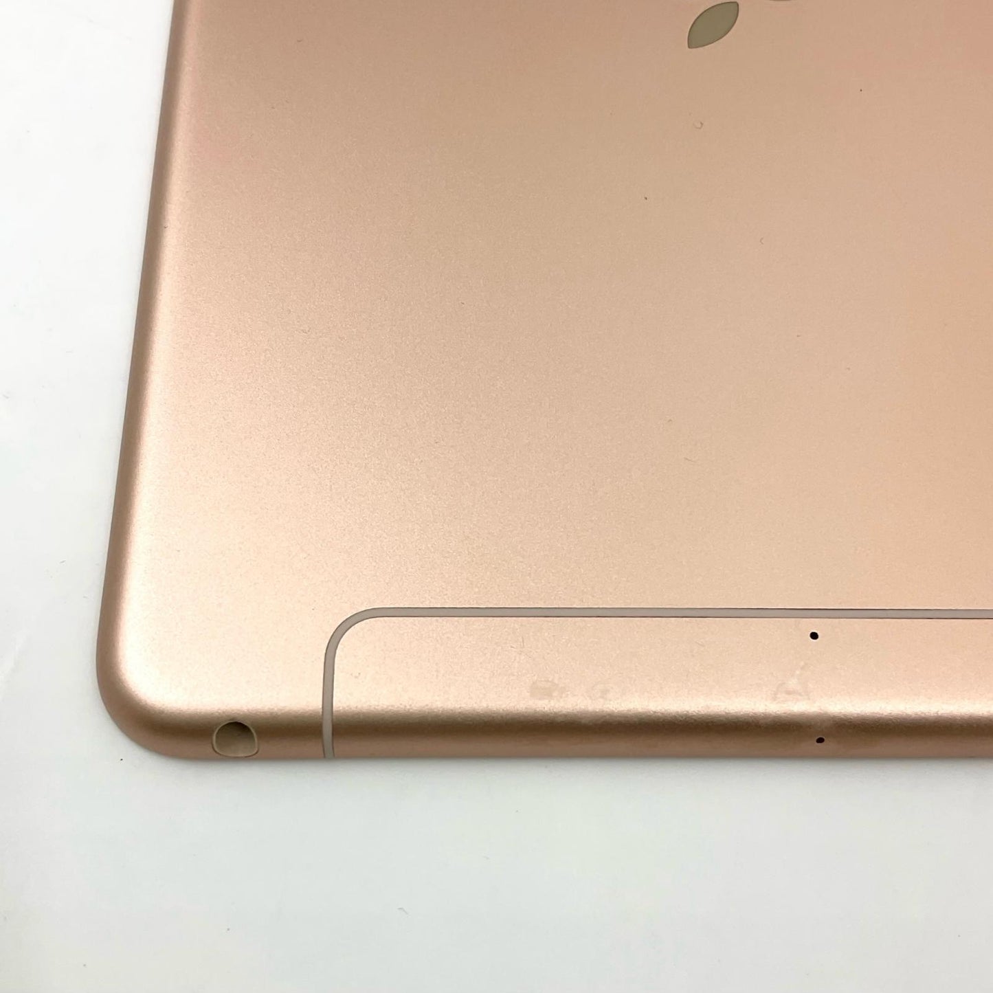 【全額返金保証】【最速発送】Apple iPad mini 7.9インチ 第5世代 256GB ゴールド WiFi+Cellular Carrier 62.0 SIMフリー 動作確認済