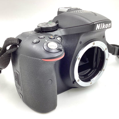 【全額返金保証】【最速発送】Nikon デジタル一眼 D5300　ボディ　ブラック 美品 動作確認済