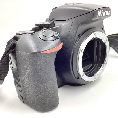 【全額返金保証】【最速発送】Nikon デジタル一眼 D5600 ボディ ブラック 動作確認済