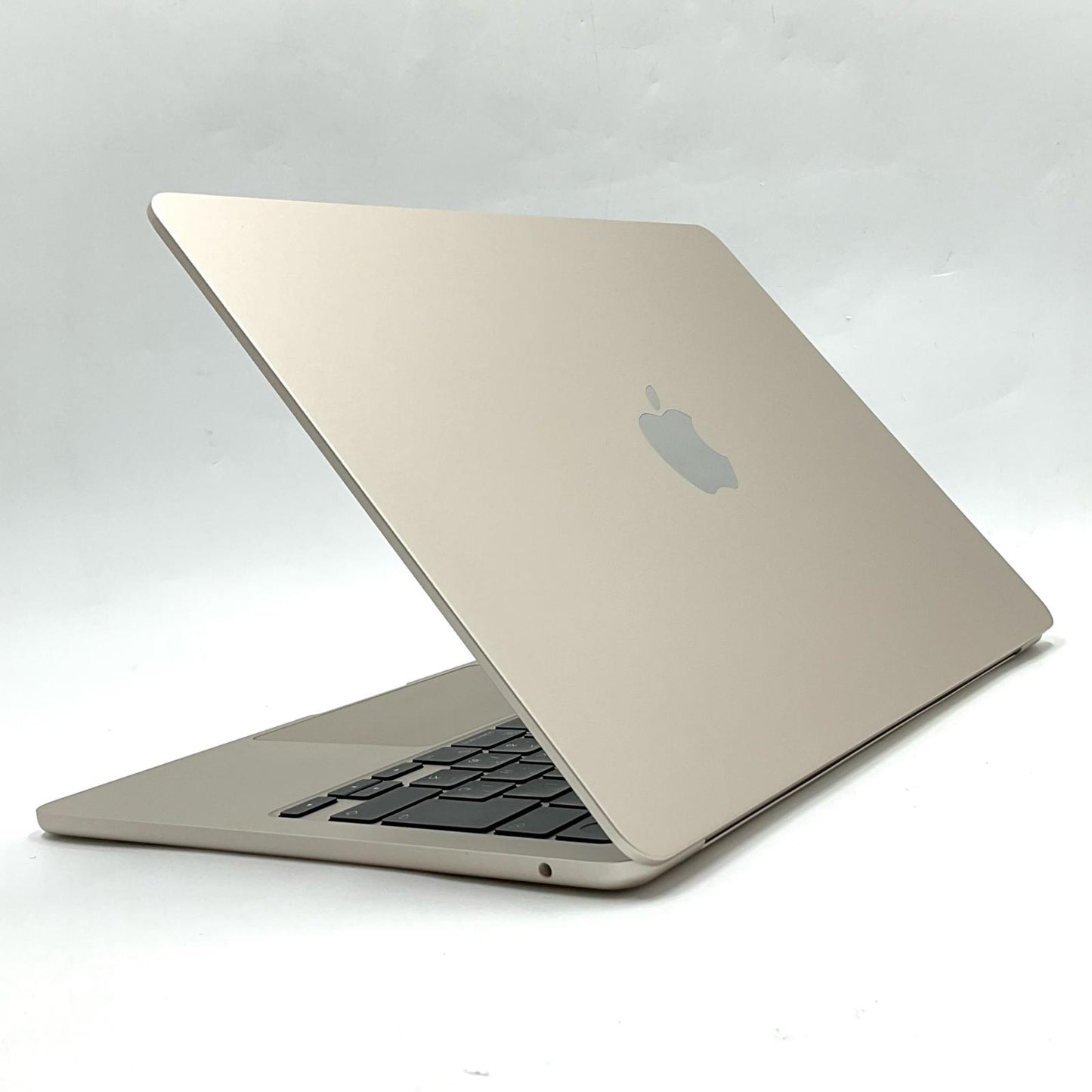 【全額返金保証】【最速発送】Apple MacBook Air 13インチ 2022 Apple M2 8GB SSD 256GB スターライト 93% 動作確認済