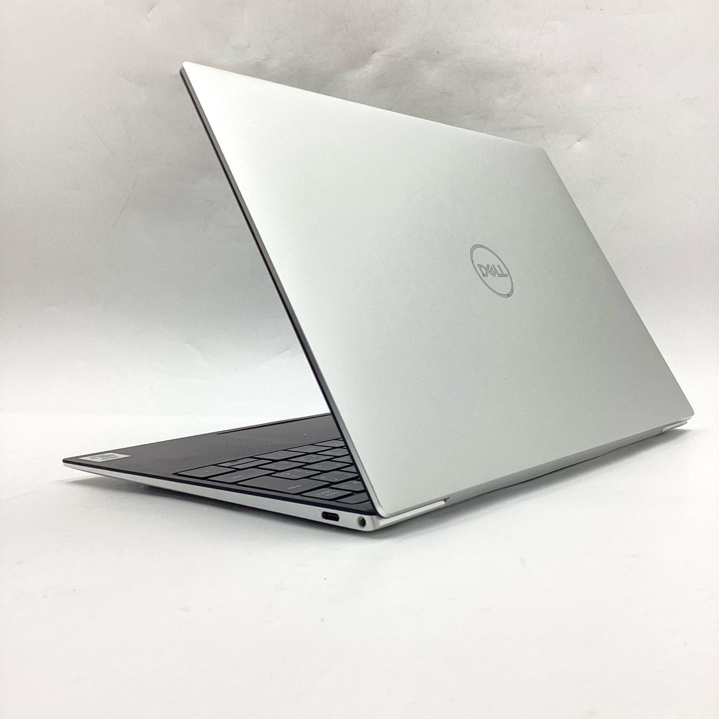 【全額返金保証】【最速発送】DELL XPS 13 9300 P117G001 Intel(R) Core(TM) i7-1065G7 CPU @ 1.30GHz (1.50GHz) 16GB M.2 SSD 1TB 80.4% 動作確認済