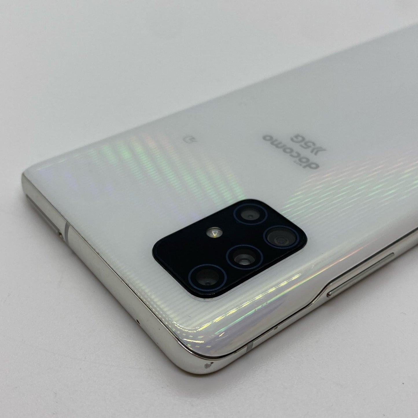 【全額返金保証】【最速発送】SAMSUNG Galaxy A51 128GB Prism Bricks White docomo SC-54A 白ロム 動作確認済