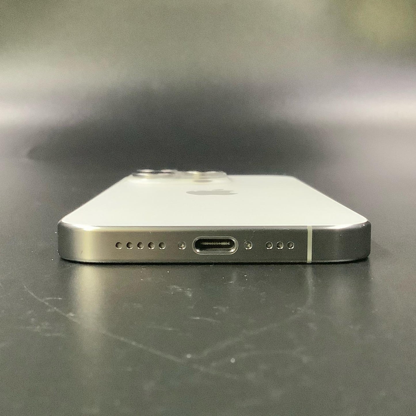 【全額返金保証】【最速発送】Apple iPhone iPhone 15 Pro 128GB ホワイトチタニウム SIMフリー 白ロム 美品 動作確認済 92%