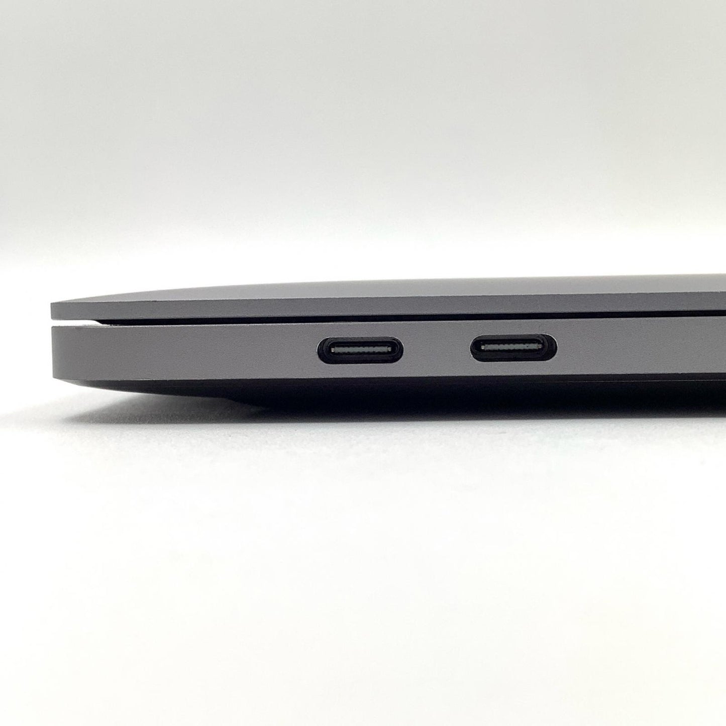 【全額返金保証】【最速発送】Apple MacBook Pro 13.3インチ 2019 1.4GHz クアッドコア Intel Core i5 16GB SSD 256GB スペースグレイ 動作確認済
