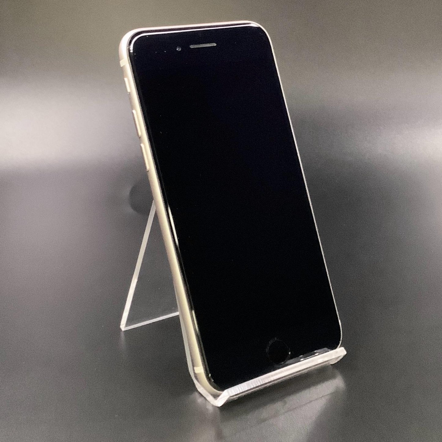 【全額返金保証】【最速発送】Apple iPhone iPhone SE（第3世代） 128GB スターライト docomo 白ロム 動作確認済 81%