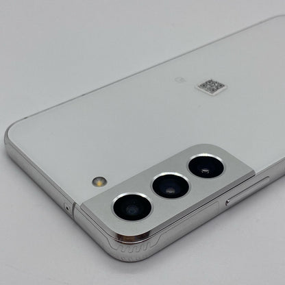 【全額返金保証】【最速発送】SAMSUNG Galaxy S22 256GB Phantom White au SCG13 白ロム 動作確認済
