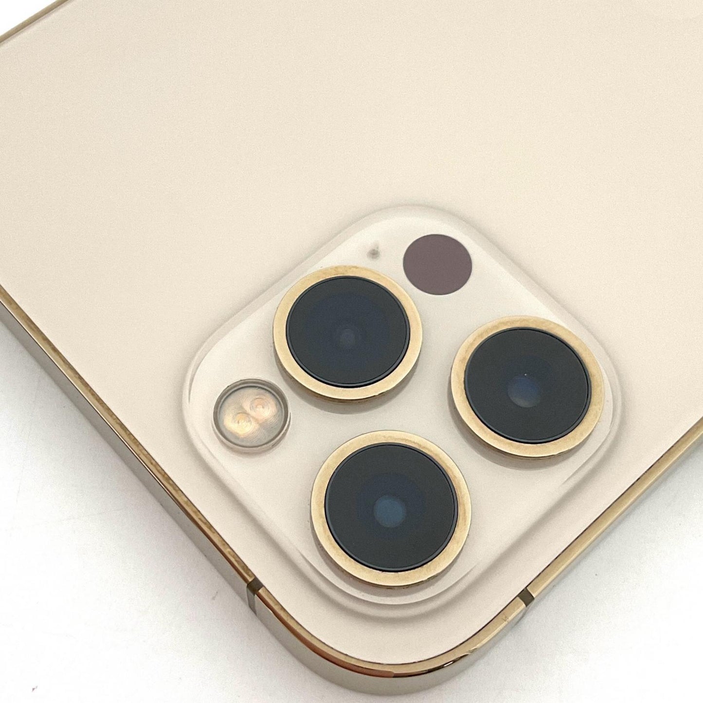 【全額返金保証】【最速発送】Apple iPhone iPhone 12 Pro 128GB ゴールド docomo 白ロム 動作確認済 82%
