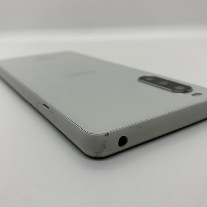 【最速発送】Sony Xperia 10 III 128GB White docomo SO-52B 白ロム【難有】