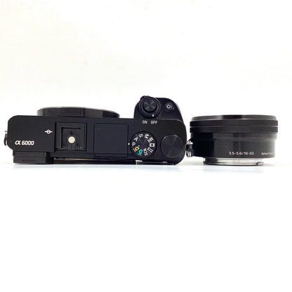 【全額返金保証】【最速発送】Sony デジタル一眼 ILCE-6000L B ブラック 動作確認済