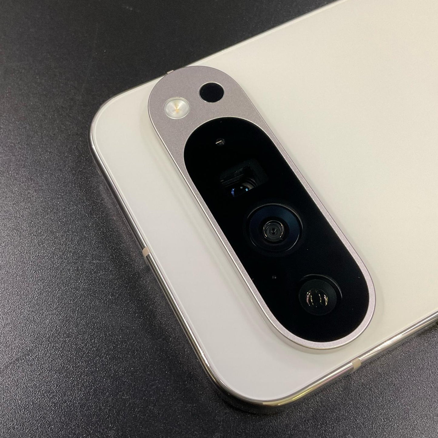 【全額返金保証】【最速発送】Google Pixel 9 Pro XL 512GB ポーセリン SIMフリー GQ57S 白ロム 動作確認済