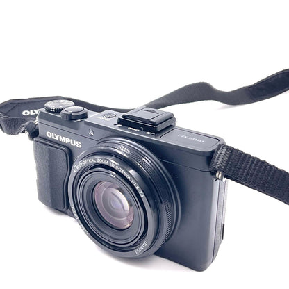 【全額返金保証】【最速発送】OLYMPUS コンパクトデジタルカメラ STYLUS XZ-2 [ブラック] 美品 動作確認済