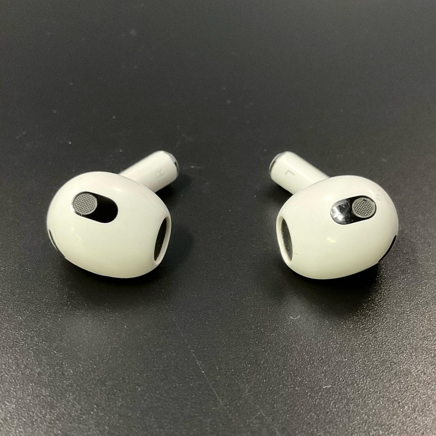 【最速発送】Apple AirPods 3 with Wireless Charging Case【難有】