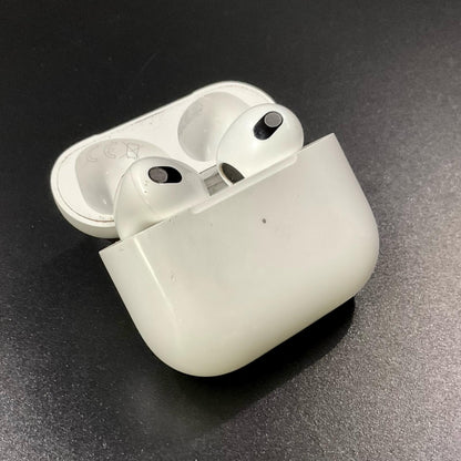 【最速発送】Apple AirPods 3 with Wireless Charging Case【難有】