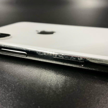 【全額返金保証】【最速発送】Apple iPhone iPhone X 256GB シルバー docomo 白ロム 動作確認済 86%